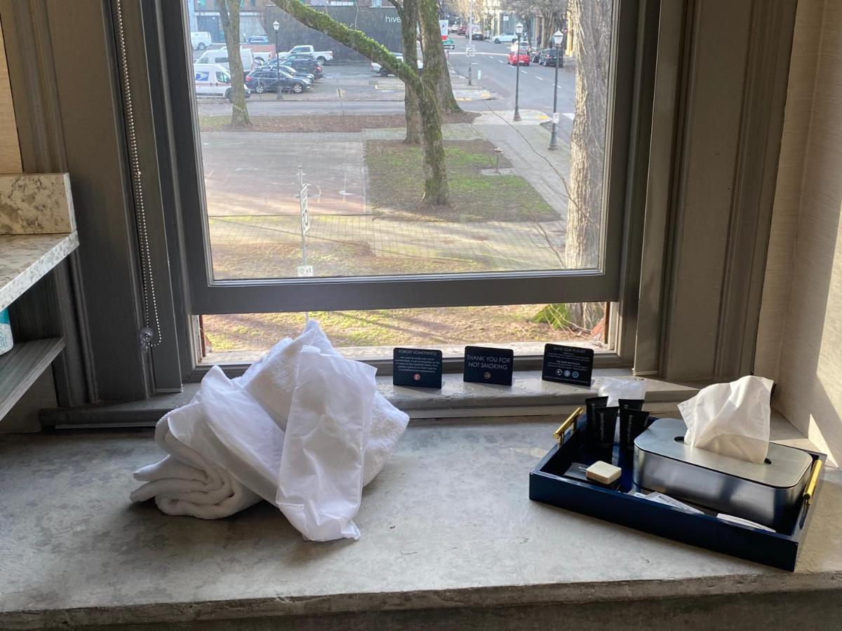 Harlow Hotel ポートランド エクステリア 写真